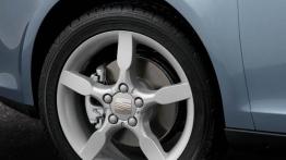 Seat Toledo III - lewe przednie nadkole