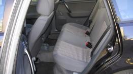 Volkswagen Polo 1.4 (75 KM) Trendline - galeria redakcyjna - tylna kanapa