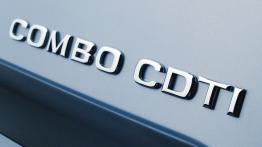 Opel Combo Tour - emblemat