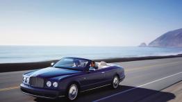 Bentley Azure 2006 - widok z przodu