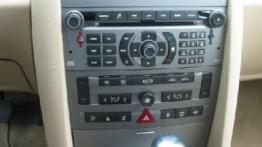 Peugeot 407 3.0 V6 SV Sport Automat - konsola środkowa