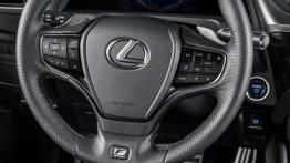 Nowy Lexus ES dotrze do Europy