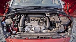 Peugeot RCZ 1.6 THP 200KM - randka z przechodniami