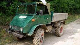 Gdzie diabeł nie może tam ... Unimoga pośle