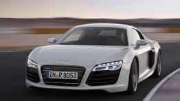 Audi R8 - stuknięty profesor po kuracji odmładzającej