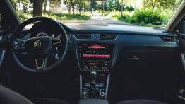 Skoda Octavia L&K - galeria redakcyjna - pe?ny panel przedni