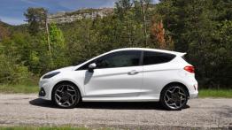 Ford Fiesta ST - galeria redakcyjna - lewy bok