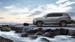 SsangYong Rexton (2017) - lewy bok