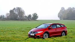 Honda Civic IX Tourer 1.6 i-DTEC - galeria redakcyjna - lewy bok