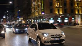 Fiat 500X Lounge (2015) - widok z przodu