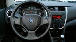 Suzuki Celerio 1.0 68KM - galeria redakcyjna - kokpit