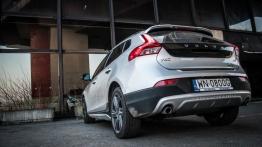 Volvo V40 II Cross Country 2.0 D4 - galeria redakcyjna - widok z tyłu