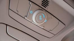 Ford Focus III Kombi Facelifting - galeria redakcyjna - panel sterowania w podsufitce