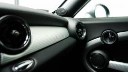 Mini Coupe Coupe 1.6 184KM - galeria redakcyjna - deska rozdzielcza