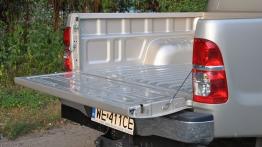 Toyota Hilux VII Podwójna kabina Facelifting 3.0 D-4D 171KM - galeria redakcyjna 2 - tył - bagażnik 