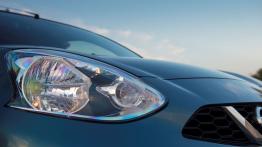 Nissan Micra K13 Facelifting (2013) - prawy przedni reflektor - wyłączony