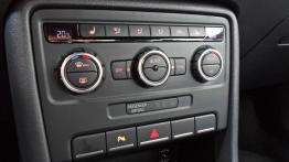 Volkswagen Beetle Hatchback 3d 1.4 TSI 160KM - galeria redakcyjna - panel sterowania wentylacją i na