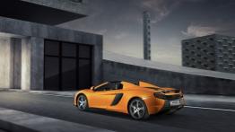 McLaren 650S Spider (2014) - widok z tyłu
