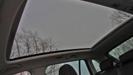 Skoda Rapid II Spaceback 1.4 TSI - galeria redakcyjna - szyberdach od wewnątrz