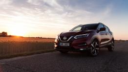 Nissan Qashqai Tekna 1.7 dCi 150 KM 4WD Xtronic - galeria redakcyjna - widok z przodu