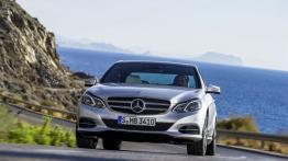 Mercedes E 350 4MATIC Facelifting - widok z przodu