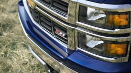 Chevrolet Silverado 2014 - przód - inne ujęcie
