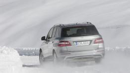 Mercedes ML 350 (W166) 4MATIC - widok z tyłu