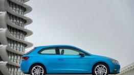 Seat Leon III SC (2013) - prawy bok