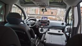 Citroen Berlingo II Combi 1.6 HDI FAP 110KM - galeria redakcyjna - widok ogólny wnętrza