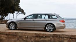 BMW Seria 5 F11 - lewy bok