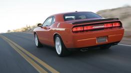 Dodge Challenger SRT8 - widok z tyłu