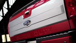 Ford Super Duty 2013 - tył - inne ujęcie