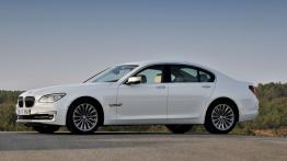 BMW serii 7 F01 Facelifting - lewy bok