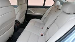 BMW serii 5 ActiveHybrid - tylna kanapa