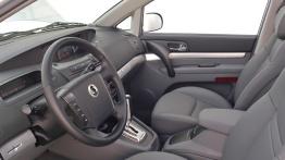 Ssangyong Rodius 2007 - widok ogólny wnętrza z przodu