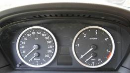BMW 535d - galeria redakcyjna - deska rozdzielcza