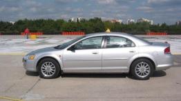 Chrysler Sebring LX  2.7 V6 - lewy bok