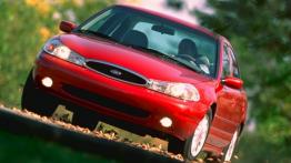 Ford Contour - widok z przodu