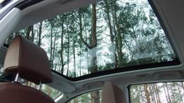 Nissan Qashqai - szyberdach od wewnątrz