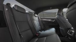 Lexus GS IV 450h F-Sport (2012) - tylna kanapa