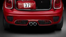 Mini John Cooper Works 2015 - tył - bagażnik otwarty