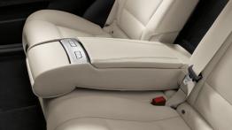 BMW serii 5 Gran Turismo F07 Facelifting (2014) - podłokietnik tylny