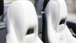 Mercedes SLS AMG Roadster 2012 - zagłówek na fotelu kierowcy, widok z przodu