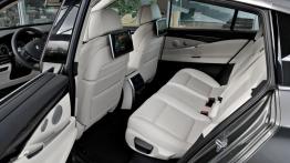 BMW serii 5 Gran Turismo F07 Facelifting (2014) - widok ogólny wnętrza