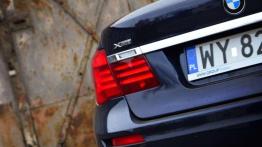 BMW 750d xDrive 381 KM - czego chcieć więcej?