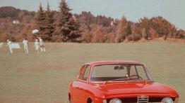 Alfa Romeo Giulia - zmysłowa, jak każda Julia