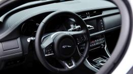 Jaguar XF - skok do przodu