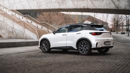 Lexus LBX E-Four Cool to wyjątkowe połączenie Mini i Toyoty. Ideał miejskiego premium