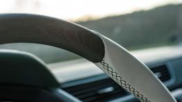 Skoda Superb Atelier - galeria redakcyjna - kierownica