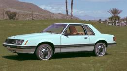 Ford Mustang - krótka historia sportowego Forda - lewy bok